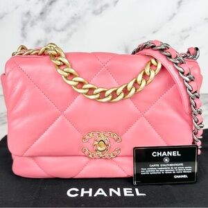 Chanel 19 Small Pink